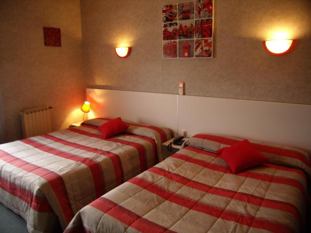 Hotel Le Relais Fleurance Room photo
